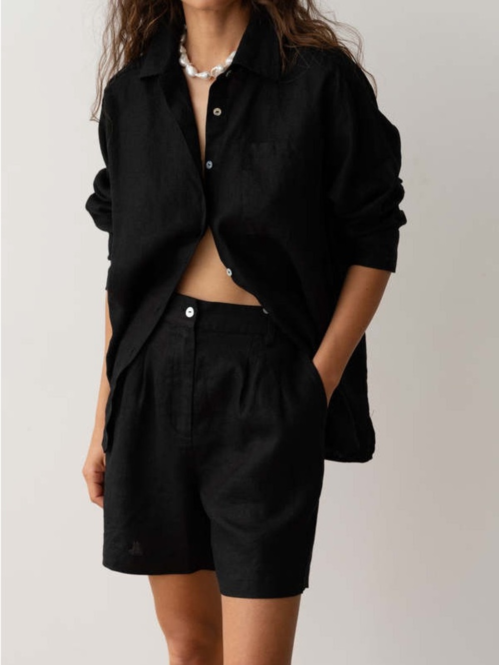 Donni black linen shorts